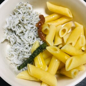 しらすと梅と大葉のショートパスタ